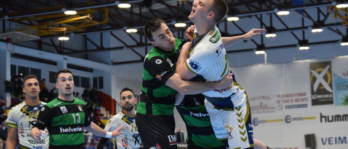 COMUNICADO OFICIAL: El lateral serbio Borivoje Djukić regresa al Ángel Ximénez